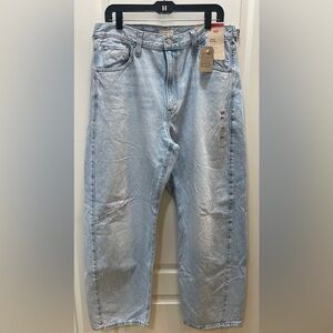 Levi's Cinched Barrel Light Blue Relaxed Women's Jeans Size 32x31